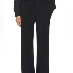 Varley wide leg pant in black